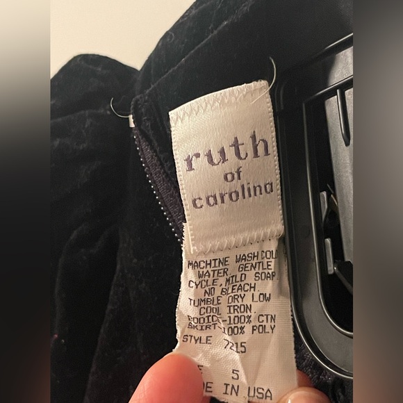 Cute vintage little girls holidays dress. Size 5 - Picture 6 of 6